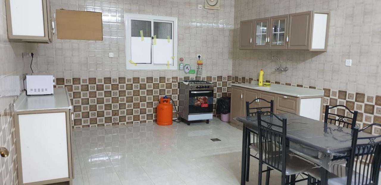 Al-Olaya Apartment Umm Lajj Esterno foto